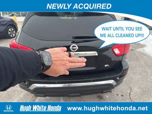 Used 2020 Nissan Pathfinder SL image 11