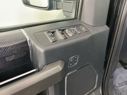 Used 2022 Ford F450 Platinum w/ FX4 Off-Road Package image 18