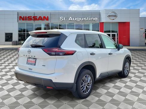 Certified 2025 Nissan Rogue S AWD/4WD image 2