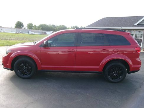 Used 2019 Dodge Journey SE FWD image 7