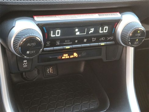 Used 2024 Toyota RAV4 XLE Premium image 20