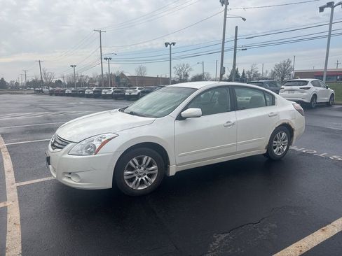 Used 2012 Nissan Altima 2.5 S w/ Convenience Pkg image 1
