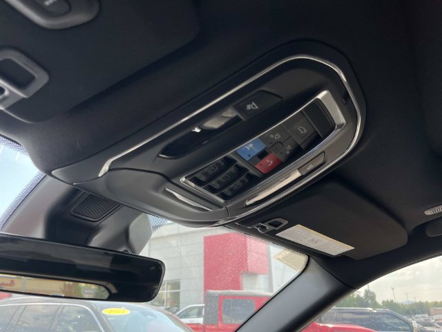 New 2027 Jeep Grand Cherokee Limited w/ Limited Altitude Package AWD/4WD image 32