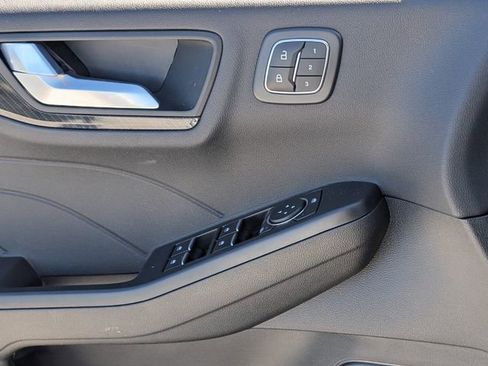 Certified 2024 Ford Escape ST-Line Select w/ Tech Pack #2 image 23