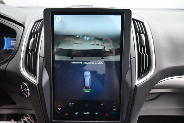 Used 2022 Ford Edge SEL AWD/4WD image 18