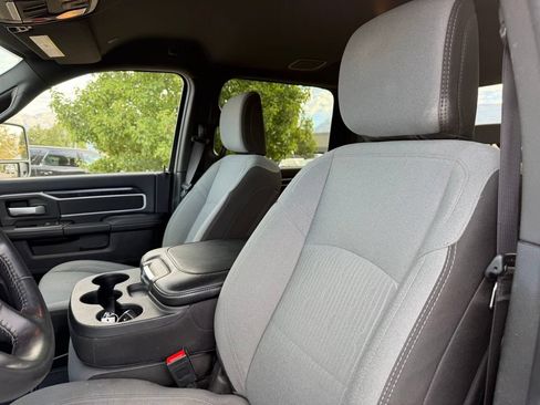 Used 2024 RAM 2500 Big Horn w/ Safety Group AWD/4WD image 18