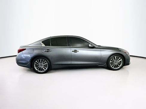 Used 2018 INFINITI Q50 Luxe w/ Essential Package (3.0T Luxe) RWD image 10