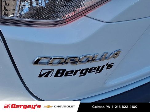 Used 2021 Toyota Corolla SE w/ Body Protection Package (TMS) FWD image 31