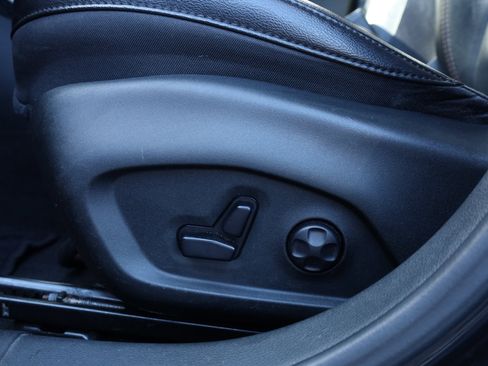 Used 2020 Jeep Compass Limited image 19