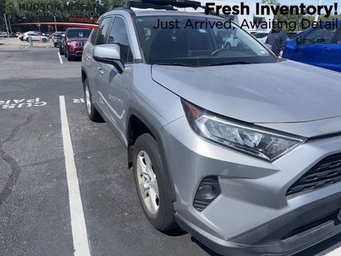 Used 2021 Toyota RAV4 XLE w/ Convenience Package image 1