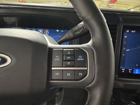 Used 2025 Ford F250 Lariat w/ Chrome Package image 16