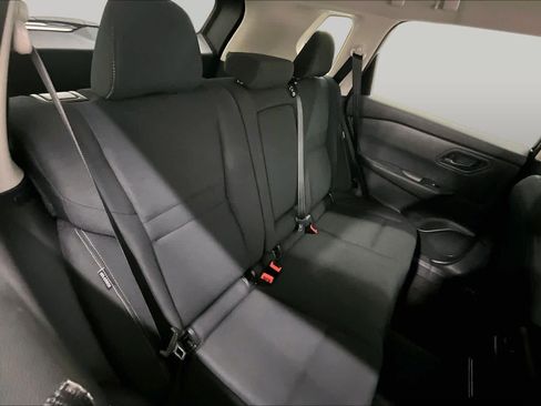 Used 2024 Nissan Rogue S FWD image 19