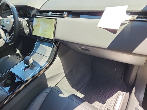 New 2026 Land Rover Range Rover Velar S AWD/4WD image 27