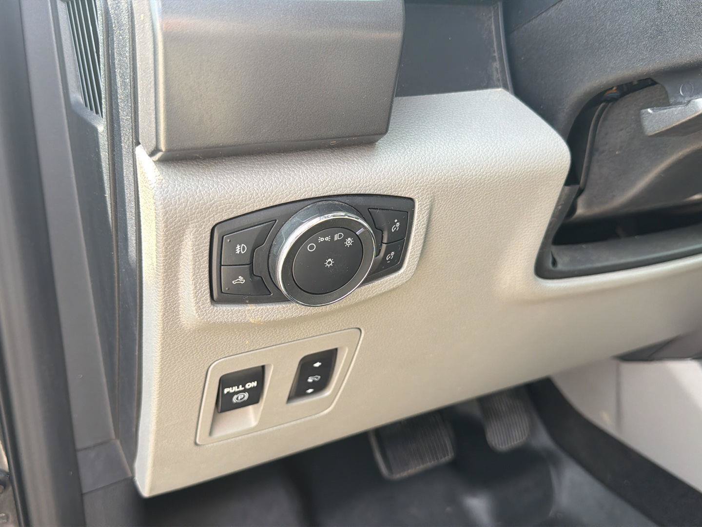 Used 2020 Ford F150 XLT w/ Equipment Group 302A Luxury RWD image 20