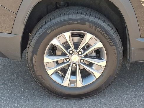 Used 2025 Chevrolet Equinox LT AWD/4WD image 25