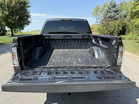 Used 2018 Chevrolet Silverado 1500 LT w/ Texas Edition image 30