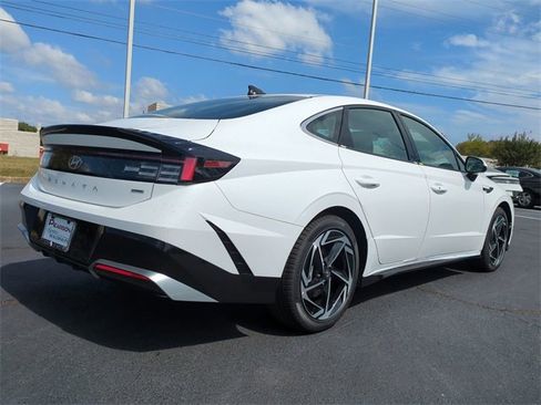 New 2026 Hyundai Sonata SEL image 4
