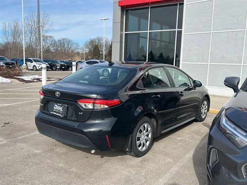 Used 2023 Toyota Corolla LE image 11