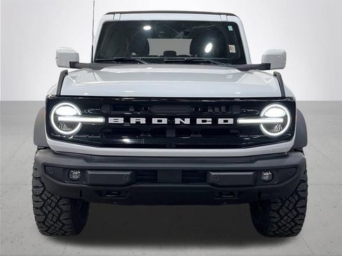 Used 2022 Ford Bronco Outer Banks w/ Sasquatch Package AWD/4WD image 4