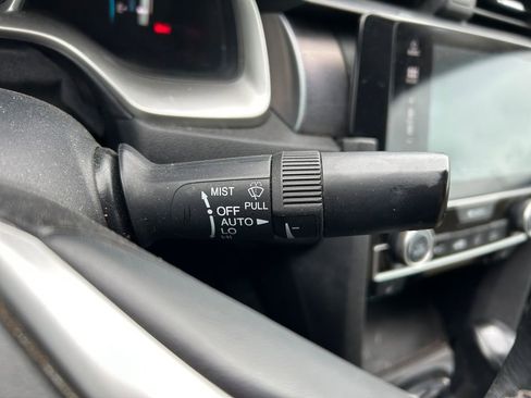 Used 2018 Honda Civic Touring image 23