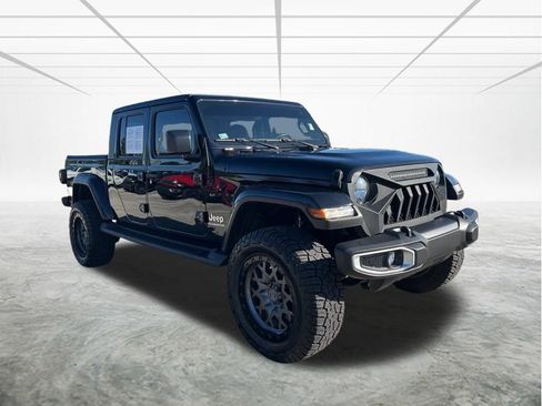 Certified 2022 Jeep Gladiator Overland w/ Popular Equipment Package image 2