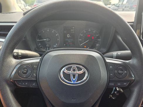 Used 2023 Toyota Corolla LE FWD image 23