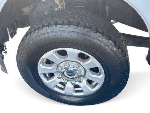 Used 2024 Ford F250 XLT w/ FX4 Off-Road Package AWD/4WD image 18