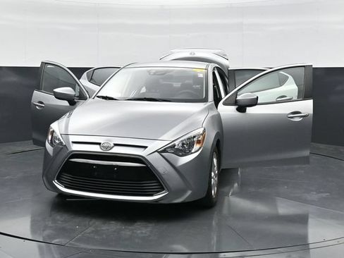 Used 2016 Scion iA FWD image 42
