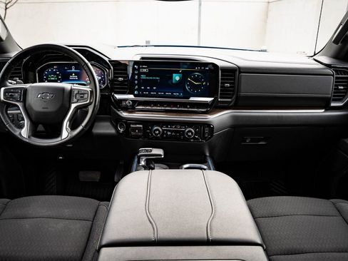 Used 2024 Chevrolet Silverado 1500 RST w/ Z71 Off-Road Package image 30