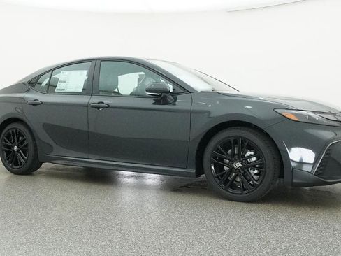 New 2026 Toyota Camry SE FWD image 31
