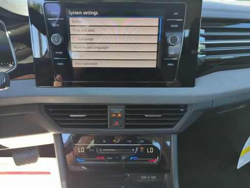 New 2026 Volkswagen Jetta SE FWD image 30
