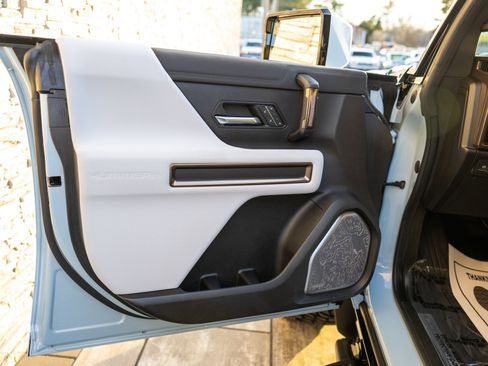 Used 2024 GMC Hummer EV 3X w/ Extreme Off-Road Package image 35