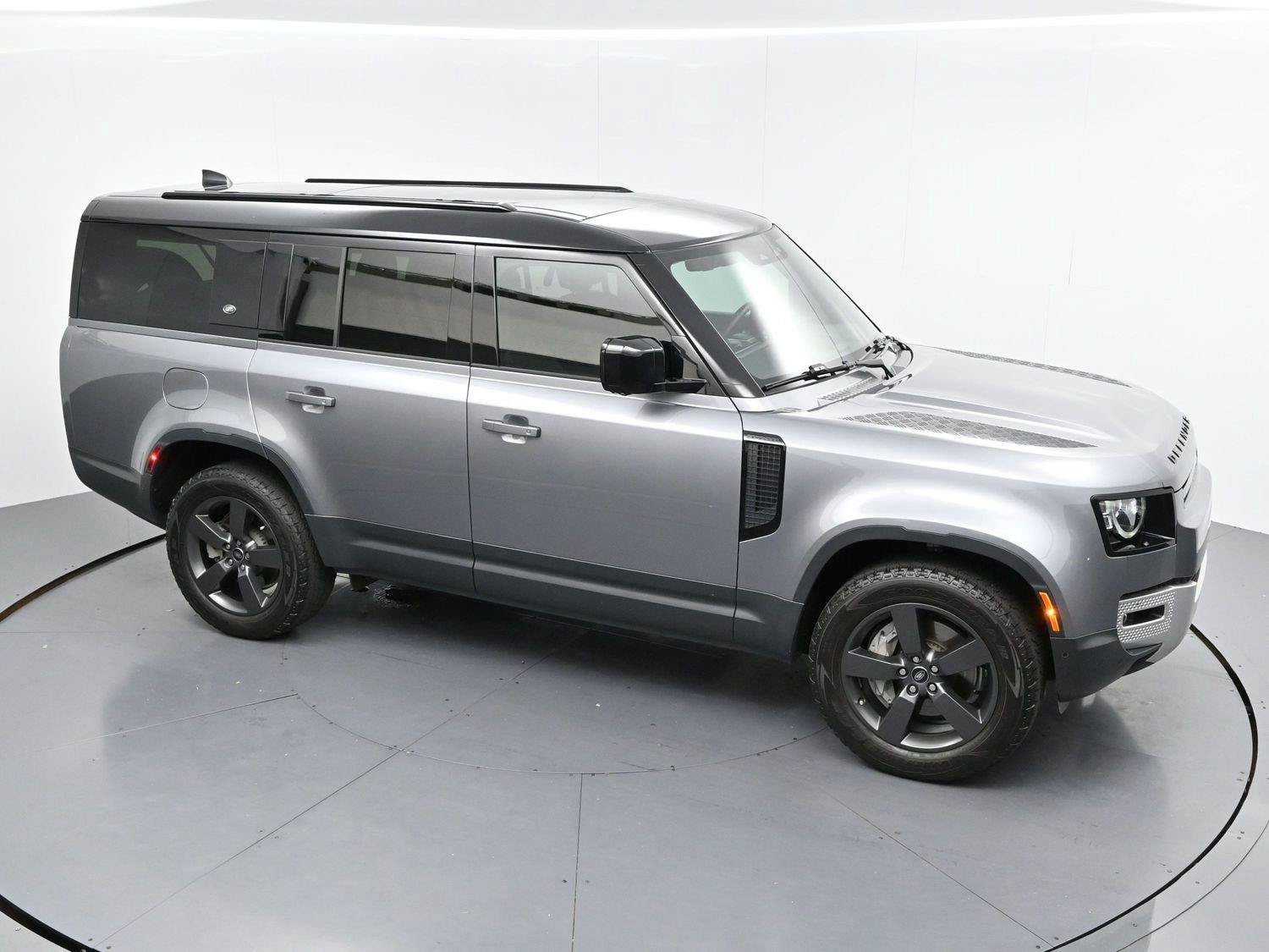 Used 2024 Land Rover Defender 130 S AWD/4WD image 47