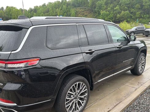 Used 2021 Jeep Grand Cherokee L Summit AWD/4WD image 3
