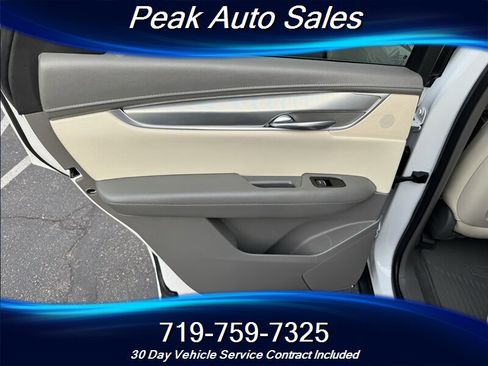 Used 2018 Cadillac XT5 Luxury image 24