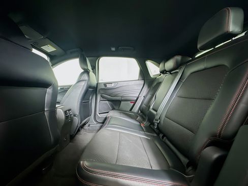 Used 2025 Ford Escape ST-Line image 27