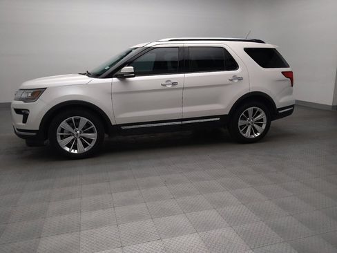 Used 2019 Ford Explorer Limited FWD image 2