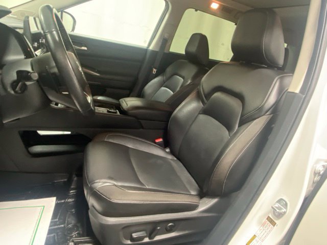 Used 2022 Nissan Pathfinder SL w/ SL Premium Package AWD/4WD image 11