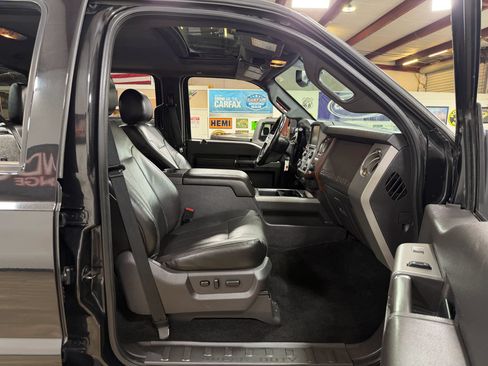 Used 2015 Ford F350 Lariat w/ Lariat Ultimate Package AWD/4WD image 21