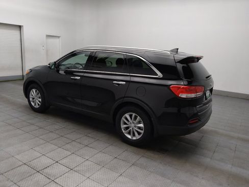 Used 2018 Kia Sorento FWD image 3