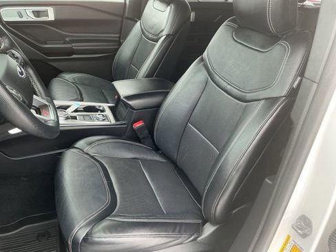 Used 2020 Ford Explorer ST image 34