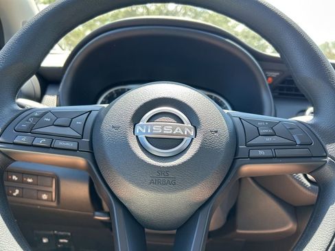 New 2025 Nissan Kicks Play S image 16