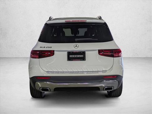 New 2026 Mercedes-Benz GLB 250 image 18