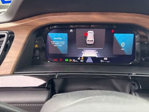 Used 2024 Volkswagen Atlas SE image 13