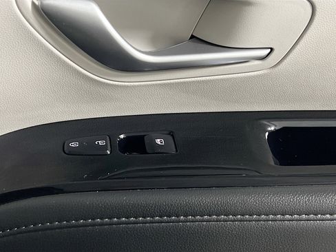 Used 2024 Hyundai Tucson Limited image 32