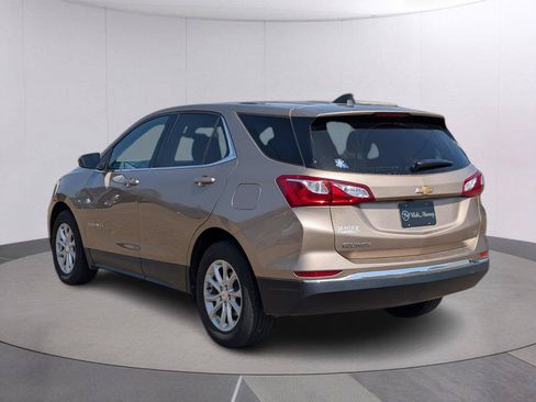 Used 2019 Chevrolet Equinox LT FWD image 3