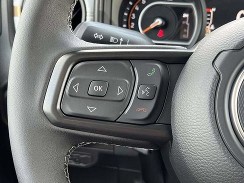 New 2026 Jeep Gladiator Sport AWD/4WD image 18