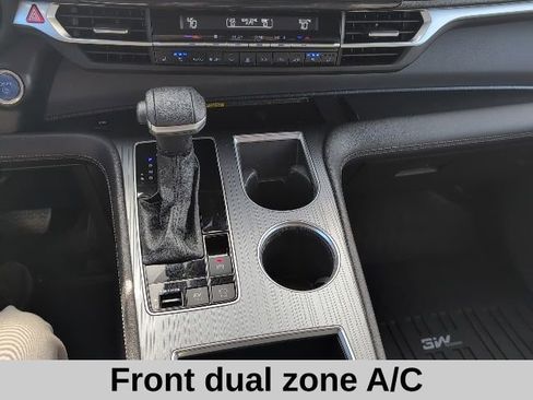 Used 2023 Toyota Sienna XSE image 6