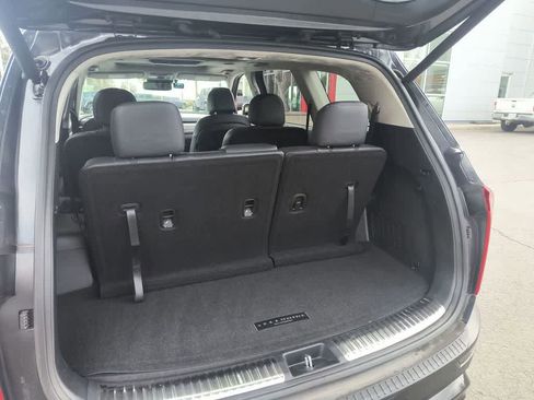 Used 2022 Kia Telluride SX w/ SX Prestige Package image 25