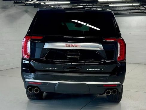 Used 2024 GMC Yukon Denali w/ Denali Reserve Package AWD/4WD image 4